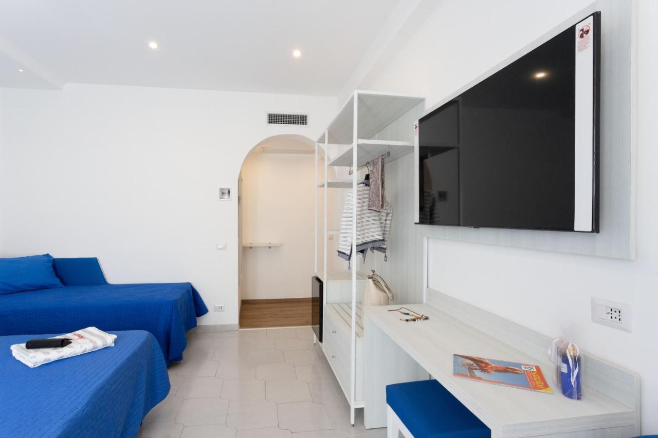 Tofani Apartment - Luminoso Con Terrazzo Panoramico Sorrent Exterior foto