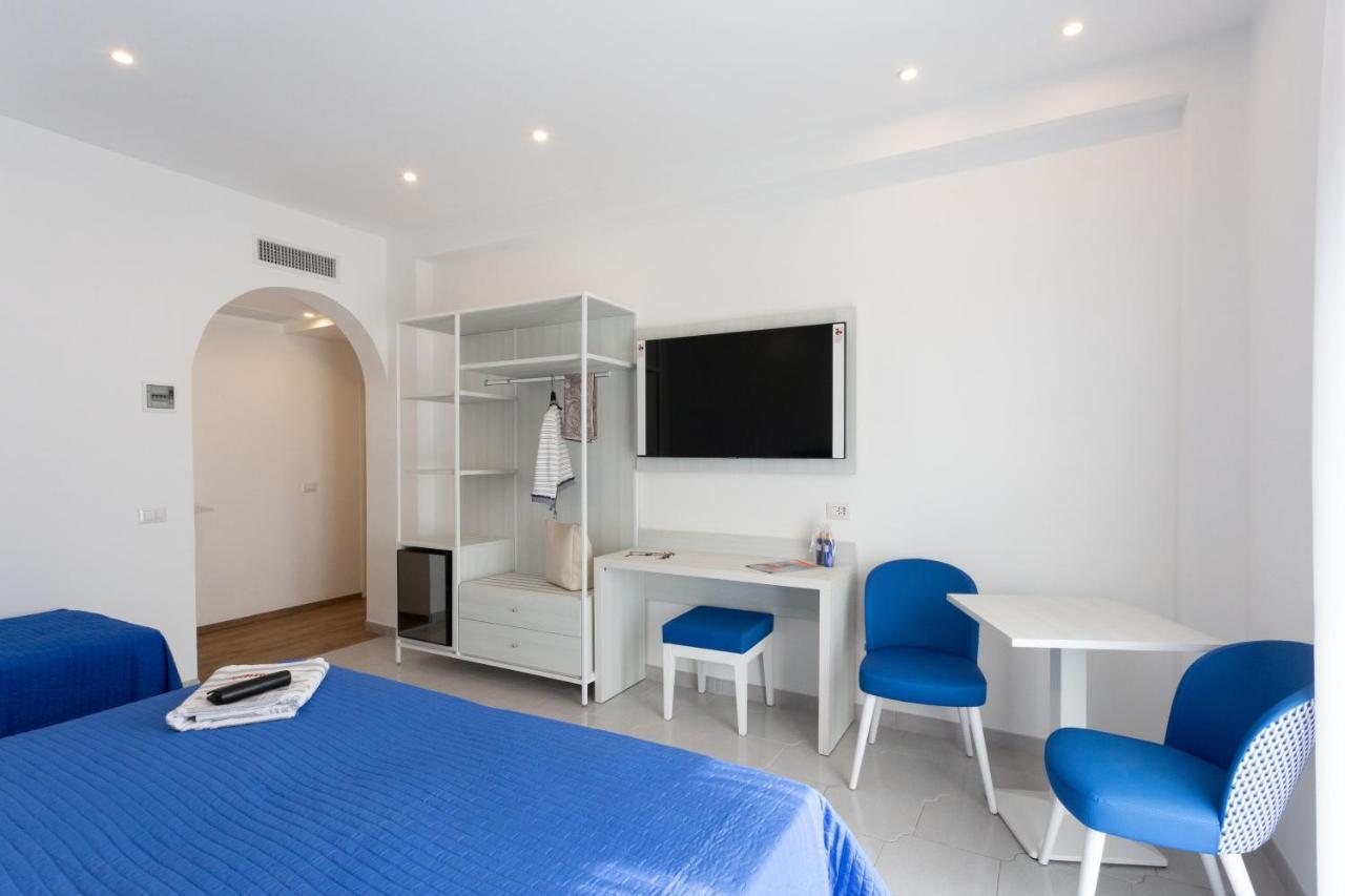 Tofani Apartment - Luminoso Con Terrazzo Panoramico Sorrent Exterior foto